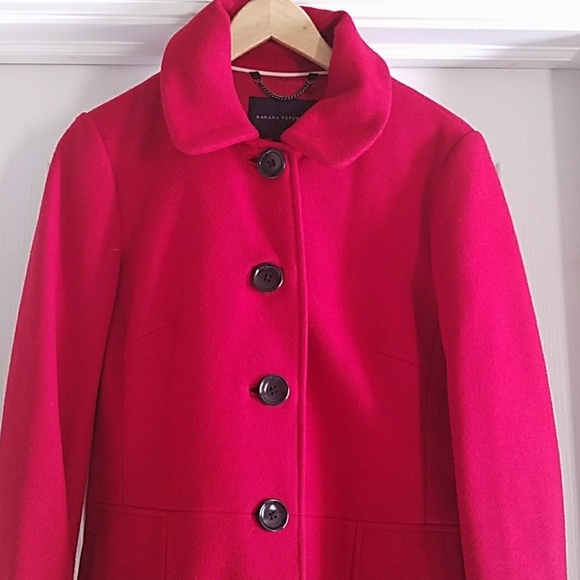 Red Banana Republic coat - Picture 2 of 7